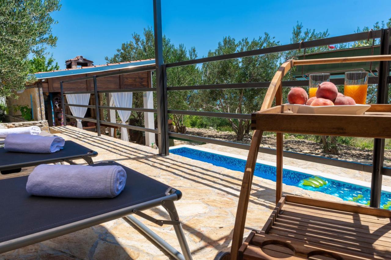 Plum Holiday Home Kaštel Stari Eksteriør bilde