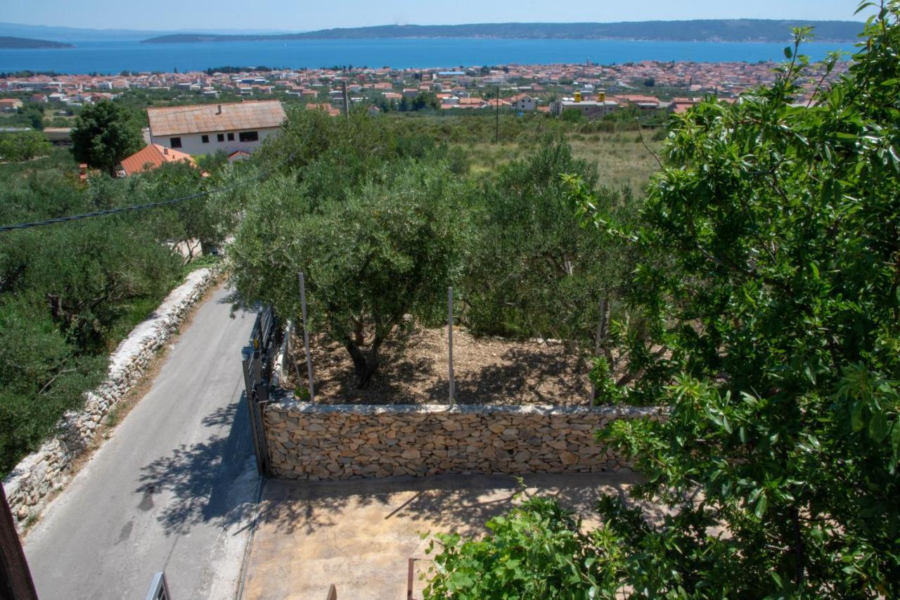 Plum Holiday Home Kaštel Stari Eksteriør bilde