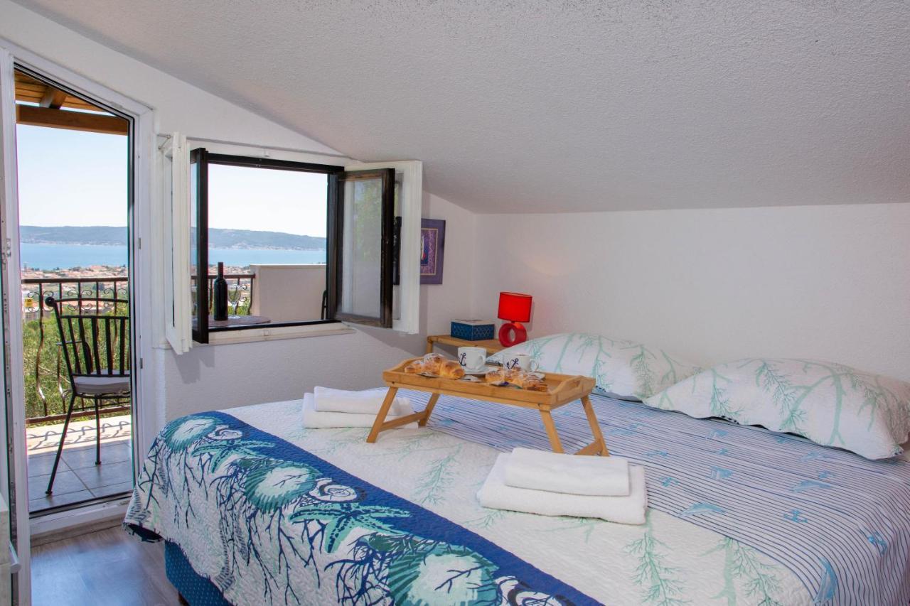 Plum Holiday Home Kaštel Stari Eksteriør bilde
